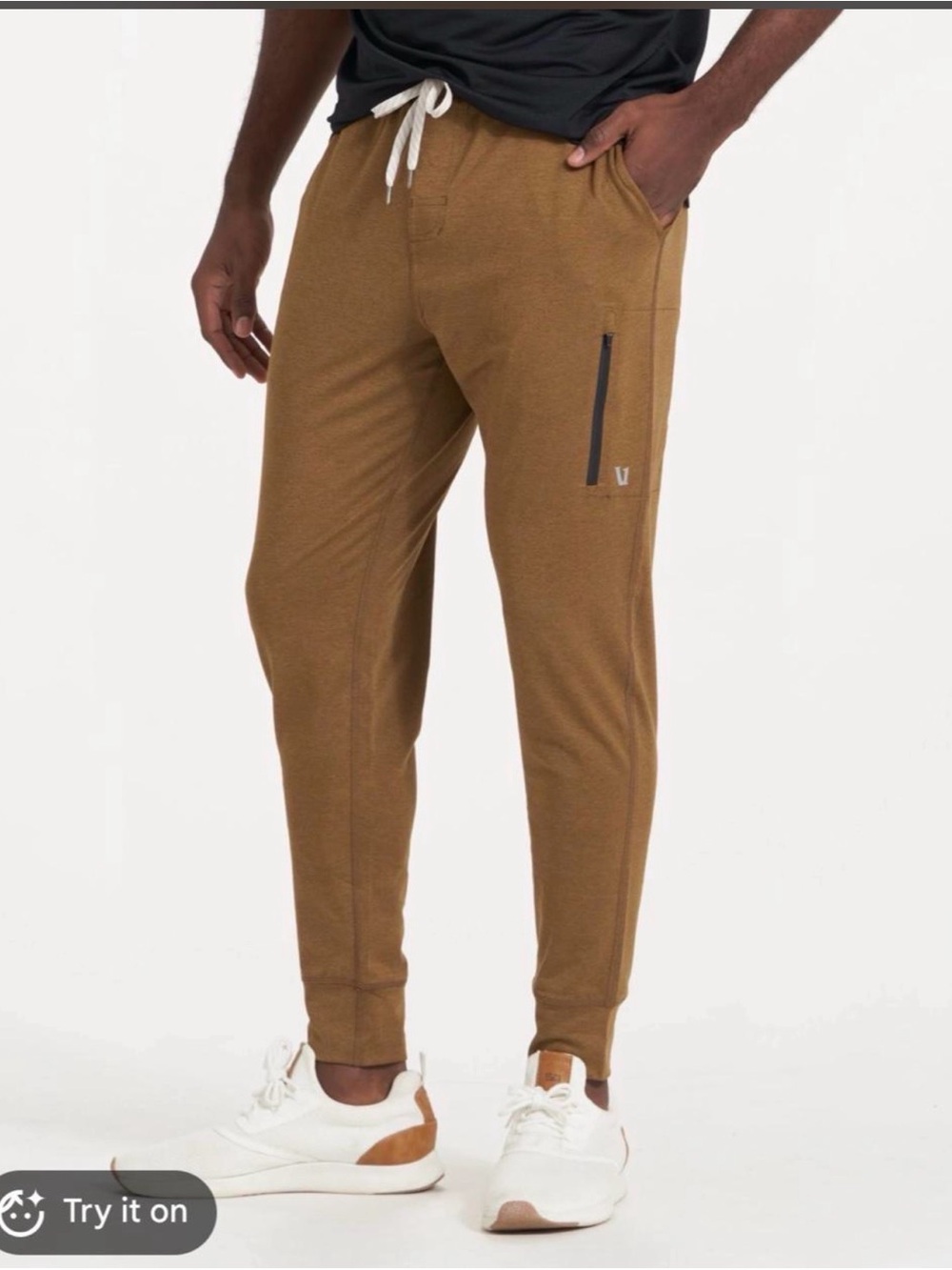 Vuori Men's Jogger Sweatpants in Camel Brown